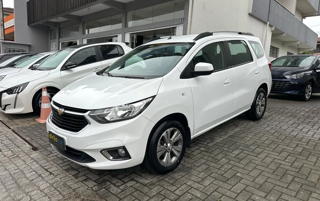 imagem-https://www.socarrao.com.br/sc-vehicle-images-prod/3880879/1789576817165-b844bc38-9ba9-4f1e-afdb-b662cccc579c.jpeg