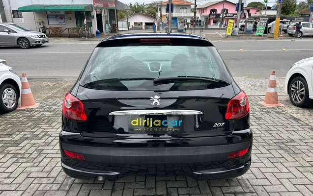 imagem-https://www.socarrao.com.br/sc-vehicle-images-prod/3880882/1789576832542-7d66b671-a8ef-49e8-9d3b-01f9f6cf07ce.jpeg