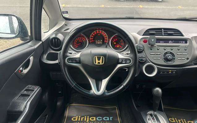 imagem-https://www.socarrao.com.br/sc-vehicle-images-prod/3880883/1789576840191-e5978ffd-7b4a-4913-95a4-ecad09d7f5d7.jpeg