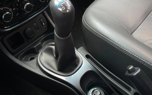 imagem-https://www.socarrao.com.br/sc-vehicle-images-prod/3881024/1789576960776-8471408_10_B_305d40a395.jpeg