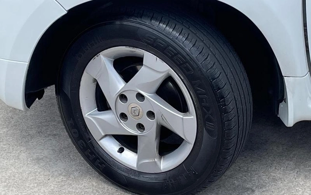 imagem-https://www.socarrao.com.br/sc-vehicle-images-prod/3881024/1789576960779-8471408_14_B_96d833416a.jpeg
