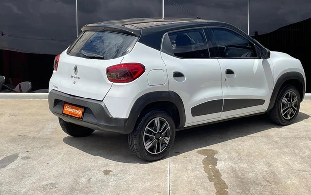 imagem-https://www.socarrao.com.br/sc-vehicle-images-prod/3881105/1789577040477-8450242_12_B_6fecf64d2d.jpeg