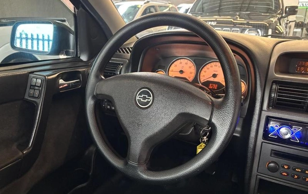 imagem-https://www.socarrao.com.br/sc-vehicle-images-prod/3881280/1789577286258-7835606_7_B_68f2455ceb.jpeg