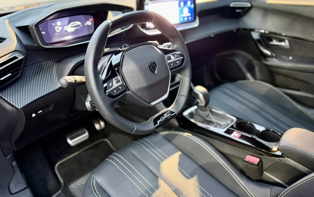 imagem-https://www.socarrao.com.br/sc-vehicle-images-prod/3881335/1789577341294-003_1ca9be13f1cffd8f6c421ca3f0f438ce.jpeg