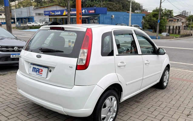 imagem-https://www.socarrao.com.br/sc-vehicle-images-prod/3881443/1789577572413-003_1d55fbb0dda2ddf7965851efd06f3c7c.jpeg