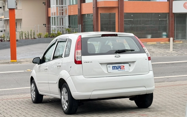 imagem-https://www.socarrao.com.br/sc-vehicle-images-prod/3881443/1789577572416-003_d31e86f7da626691ddd8ca785f7af50d.jpeg
