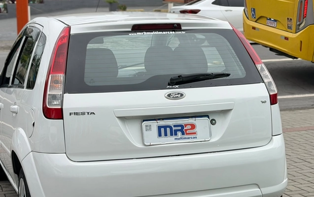imagem-https://www.socarrao.com.br/sc-vehicle-images-prod/3881443/1789577572418-003_d472e3ba250dd8afed2d2019c2cb3ba3.jpeg