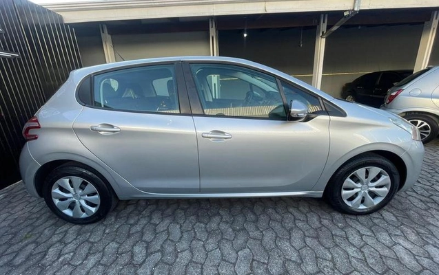 imagem-https://www.socarrao.com.br/sc-vehicle-images-prod/3881501/1789577755631-7940434_4_B_8b155f3e99.jpeg