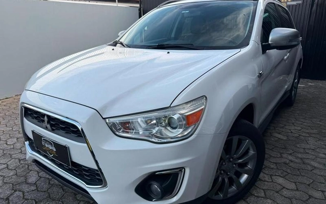 imagem-https://www.socarrao.com.br/sc-vehicle-images-prod/3881528/1789577881174-8171525_12_B_c878e85640.jpeg