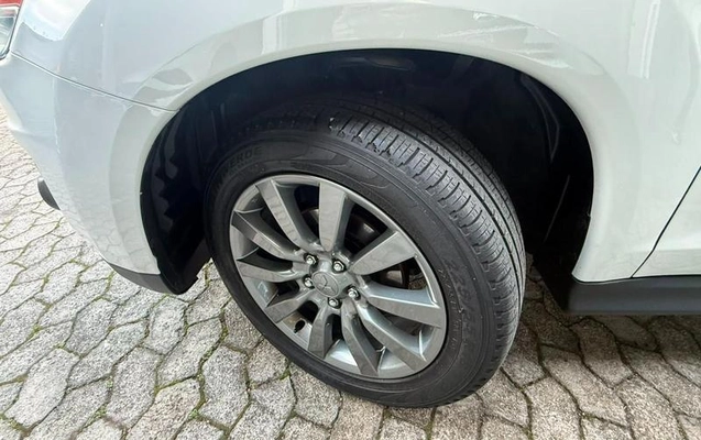 imagem-https://www.socarrao.com.br/sc-vehicle-images-prod/3881528/1789577881206-8171525_12_B_8805cd24ac.jpeg
