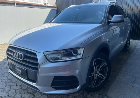 Audi Q3 2018 Prata — foto 1 de 3