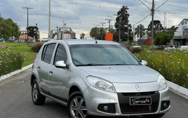 imagem-https://www.socarrao.com.br/sc-vehicle-images-prod/3881561/1789590558835-V2hhdHNBcHAgSW1hZ2UgMjAyNi0wOS0xNSBhdCAxNi41OC41Ny5qcGVn.jpeg