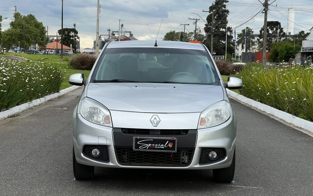 imagem-https://www.socarrao.com.br/sc-vehicle-images-prod/3881561/1789590559134-V2hhdHNBcHAgSW1hZ2UgMjAyNi0wOS0xNSBhdCAxNi41OC41OCAoNCkuanBlZw.jpeg