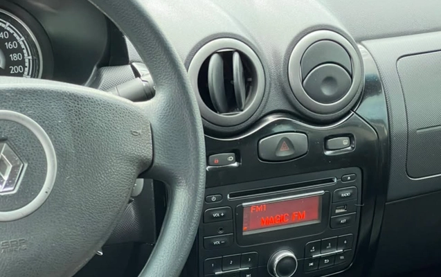 imagem-https://www.socarrao.com.br/sc-vehicle-images-prod/3881561/1789590559288-V2hhdHNBcHAgSW1hZ2UgMjAyNi0wOS0xNSBhdCAxNi41OC41OCAoNykuanBlZw.jpeg