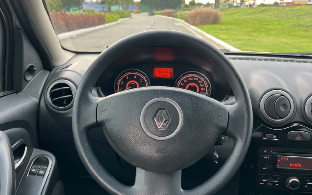 imagem-https://www.socarrao.com.br/sc-vehicle-images-prod/3881561/1789590559477-V2hhdHNBcHAgSW1hZ2UgMjAyNi0wOS0xNSBhdCAxNi41OC41OCAoMTApLmpwZWc.jpeg