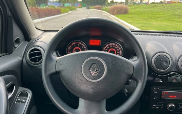 imagem-https://www.socarrao.com.br/sc-vehicle-images-prod/3881561/1789590559477-V2hhdHNBcHAgSW1hZ2UgMjAyNi0wOS0xNSBhdCAxNi41OC41OCAoMTApLmpwZWc.jpeg