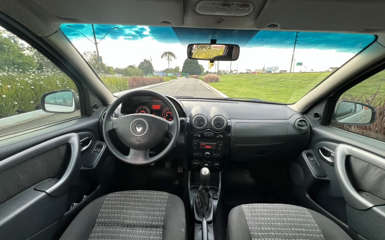 imagem-https://www.socarrao.com.br/sc-vehicle-images-prod/3881561/1789590559599-V2hhdHNBcHAgSW1hZ2UgMjAyNi0wOS0xNSBhdCAxNi41OC41OSAoMSkuanBlZw.jpeg