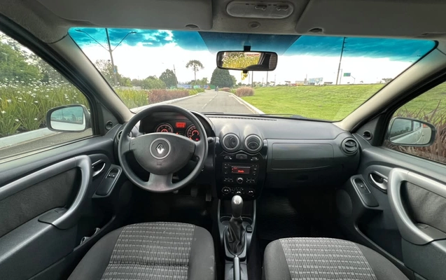 imagem-https://www.socarrao.com.br/sc-vehicle-images-prod/3881561/1789590559599-V2hhdHNBcHAgSW1hZ2UgMjAyNi0wOS0xNSBhdCAxNi41OC41OSAoMSkuanBlZw.jpeg