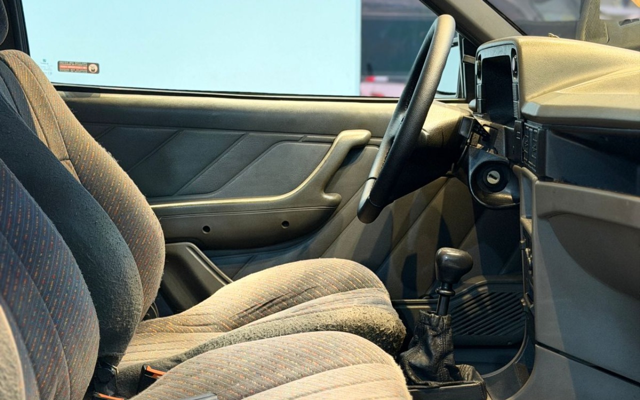 imagem-https://www.socarrao.com.br/sc-vehicle-images-prod/3881920/1789583640945-V2hhdHNBcHAgSW1hZ2UgMjAyNi0wMy0xOCBhdCAxNy41OS4yOCAoMSkuanBlZw.jpeg