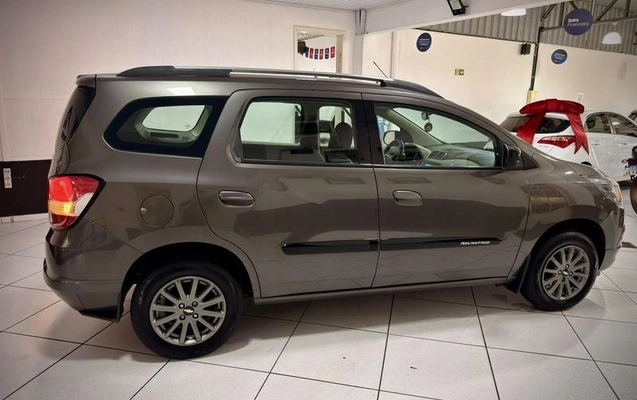 imagem-https://www.socarrao.com.br/sc-vehicle-images-prod/3881933/1791911757091-8482596_12_B_7358decf7b.jpeg