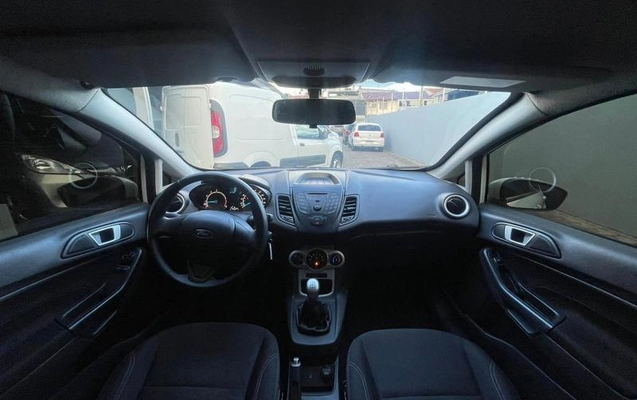 imagem-https://www.socarrao.com.br/sc-vehicle-images-prod/3881940/1789578612225-7817185_0_B_c8b6143199.jpeg