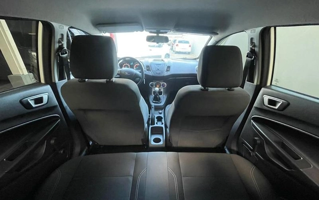 imagem-https://www.socarrao.com.br/sc-vehicle-images-prod/3881940/1789578612227-7817185_10_B_814084cfd7.jpeg