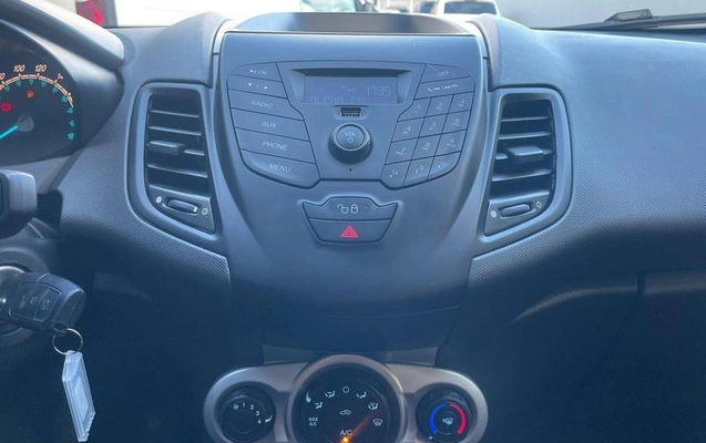 imagem-https://www.socarrao.com.br/sc-vehicle-images-prod/3881940/1789578612229-7817185_5_B_5281790845.jpeg