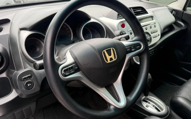 imagem-https://www.socarrao.com.br/sc-vehicle-images-prod/3881957/1789578652029-8101758_0_B_698d837e2a.jpeg