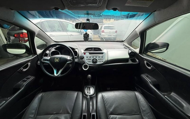 imagem-https://www.socarrao.com.br/sc-vehicle-images-prod/3881957/1789578652031-8101758_4_B_4f90278206.jpeg