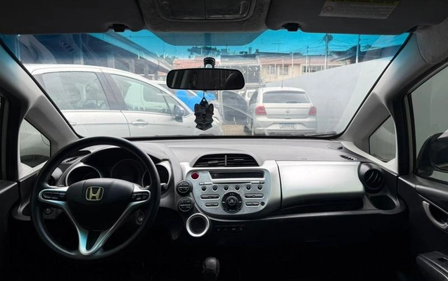 imagem-https://www.socarrao.com.br/sc-vehicle-images-prod/3881957/1789578652043-8101758_4_B_ede2542c30.jpeg