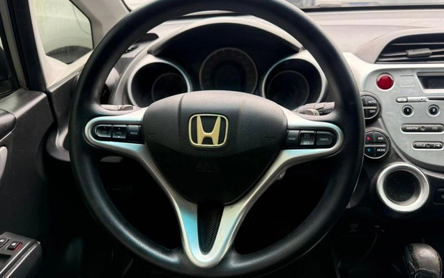 imagem-https://www.socarrao.com.br/sc-vehicle-images-prod/3881957/1789578652045-8101758_4_B_7d4968c662.jpeg