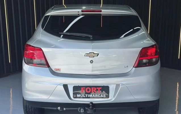 imagem-https://www.socarrao.com.br/sc-vehicle-images-prod/3881978/1789579895977-8477761_1_B_6e4a4481af.jpeg