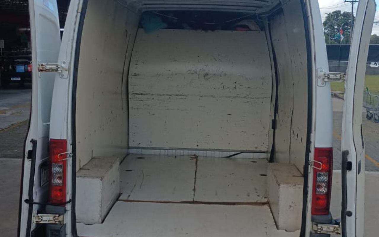 imagem-https://www.socarrao.com.br/sc-vehicle-images-prod/3882065/1789583895933-V2hhdHNBcHAgSW1hZ2UgMjAyNi0wOS0xNiBhdCAxMy41Ni4zOSAoNCkuanBlZw.jpeg