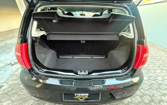imagem-https://www.socarrao.com.br/sc-vehicle-images-prod/3882354/1789579302964-8298532_19_B_3b79496ede.jpeg