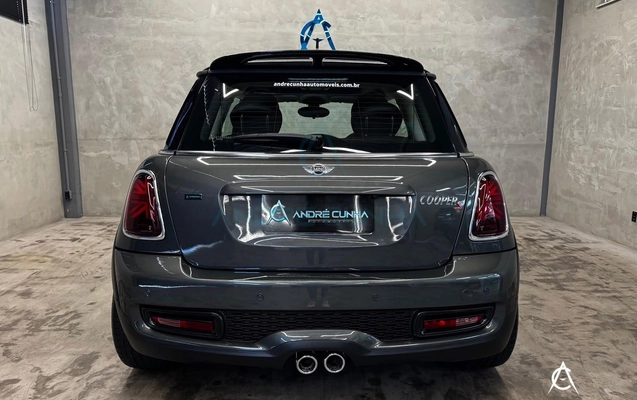 imagem-https://www.socarrao.com.br/sc-vehicle-images-prod/3882562/1789580113595-541ddedb88044d63a2b46961cc0af0b8_1789579307030.jpg