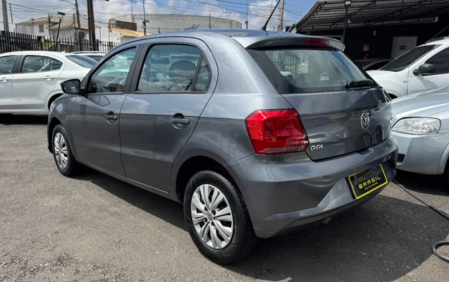 imagem-https://www.socarrao.com.br/sc-vehicle-images-prod/3882568/1789580031502-SU1HXzkwNjkuanBlZw.jpeg