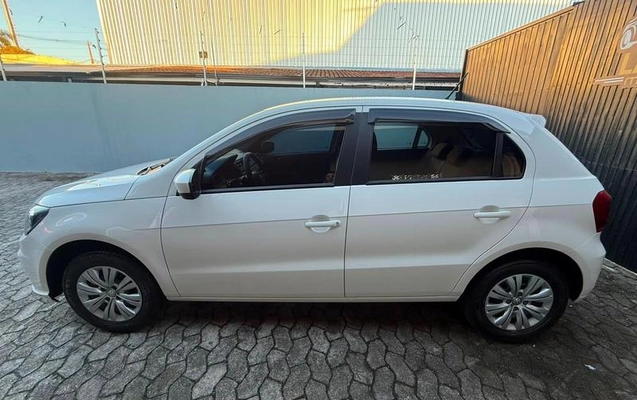 imagem-https://www.socarrao.com.br/sc-vehicle-images-prod/3882569/1789579668323-8264006_1_B_57f33cc998.jpeg