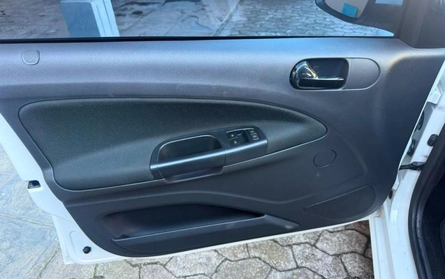 imagem-https://www.socarrao.com.br/sc-vehicle-images-prod/3882569/1789579668342-8264006_1_B_7f518d7dcc.jpeg
