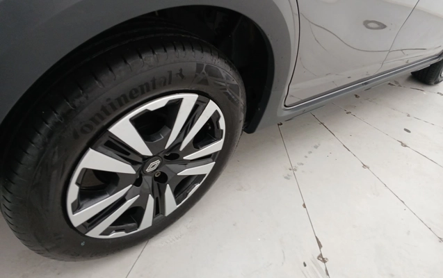 imagem-https://www.socarrao.com.br/sc-vehicle-images-prod/3882578/1789579730220-1_022845.jpg