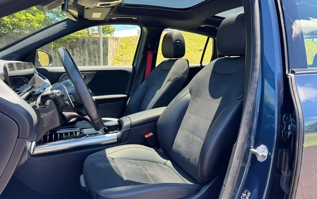 imagem-https://www.socarrao.com.br/sc-vehicle-images-prod/3882705/1789579999899-V2hhdHNBcHAgSW1hZ2UgMjAyNi0wOS0xNSBhdCAwOS4xNi4yNCAoMykuanBlZw.jpeg