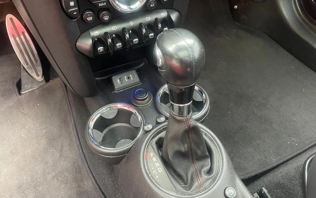 imagem-https://www.socarrao.com.br/sc-vehicle-images-prod/3882711/1789580006851-8211690_11_B_e257e45b13.jpeg
