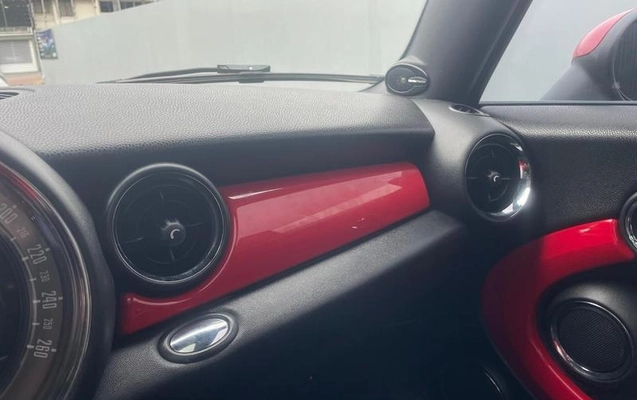 imagem-https://www.socarrao.com.br/sc-vehicle-images-prod/3882711/1789580006853-8211690_10_B_d397ee1117.jpeg