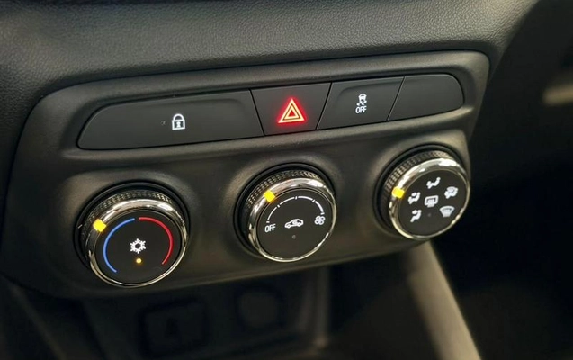 imagem-https://www.socarrao.com.br/sc-vehicle-images-prod/3882712/1789580007521-8461279_13_B_c45aa9346c.jpeg