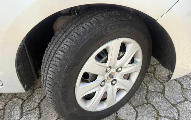 imagem-https://www.socarrao.com.br/sc-vehicle-images-prod/3882732/1789580024017-8444151_15_B_1a8ed51236.jpeg