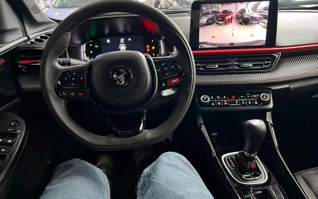 imagem-https://www.socarrao.com.br/sc-vehicle-images-prod/3882975/1789580388978-8451888_10_B_b09c76b302.jpeg