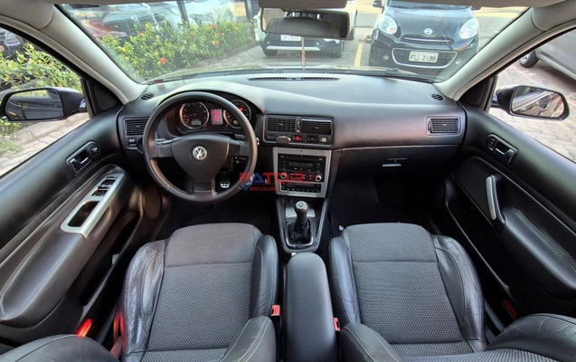 imagem-https://www.socarrao.com.br/sc-vehicle-images-prod/3882992/1789580482145-3affaf3b3489404dbb350247cbbd66c9_1787258742036.jpg