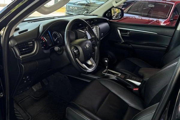imagem-https://www.socarrao.com.br/sc-vehicle-images-prod/3883211/1789583326067-8481475_5_B_87472f13d7.jpeg