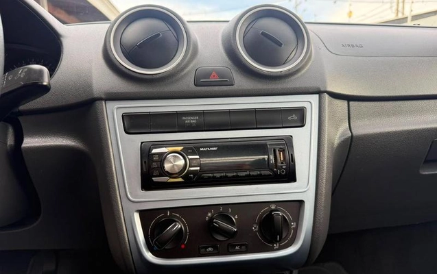 imagem-https://www.socarrao.com.br/sc-vehicle-images-prod/3883287/1789581732762-8235082_8_B_34648a5575.jpeg