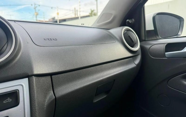 imagem-https://www.socarrao.com.br/sc-vehicle-images-prod/3883287/1789581732765-8235082_8_B_c23a2b34c1.jpeg