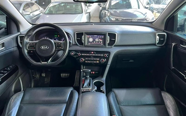 imagem-https://www.socarrao.com.br/sc-vehicle-images-prod/3883288/1789581052196-8413709_0_B_f1e0e6355c.jpeg